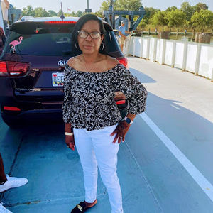 Meet your Posher, Veronica